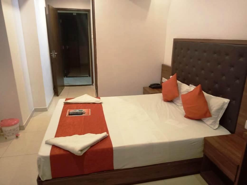 Sai Deep Lodging Navi Mumbai Exterior photo