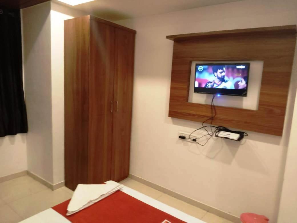 Sai Deep Lodging Navi Mumbai Exterior photo